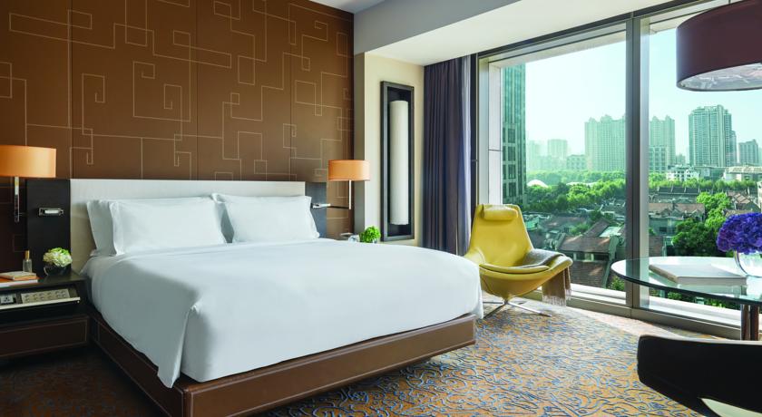 about-us-carousel-4-3